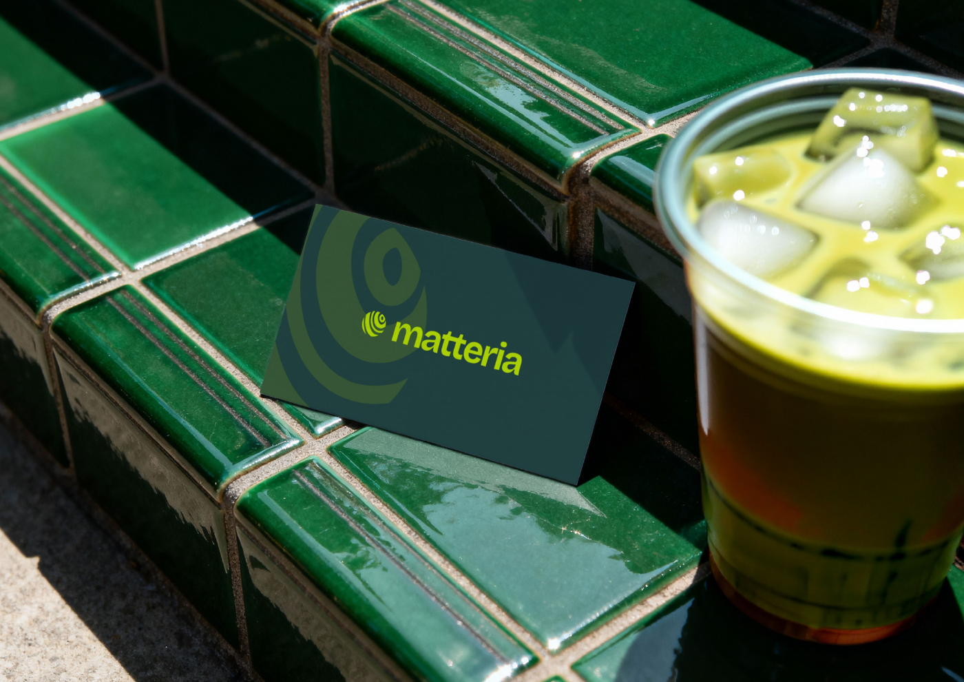 Tarjeta de Matteria aplicada en un entorno cotidiano